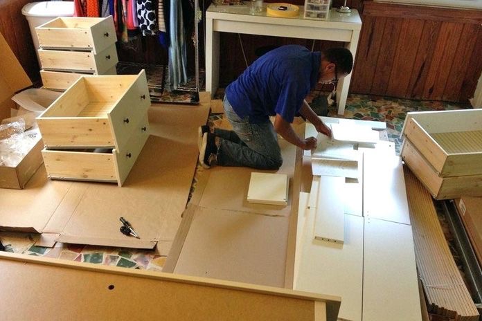 mobilya tamircisi, mobilya ustası, mobilya montajı, marangoz ustası